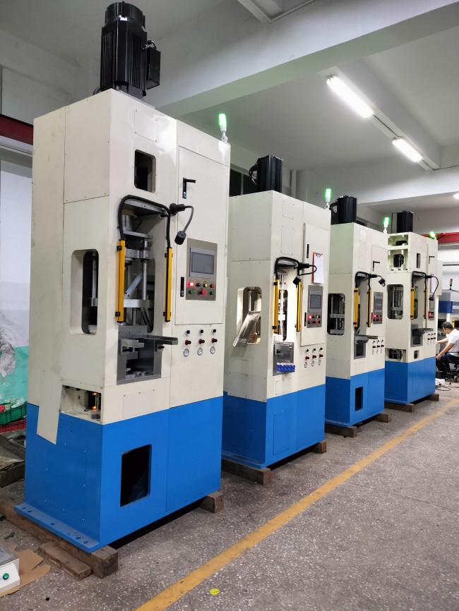 伺服粉末成型機-新材料、新技術(shù)、新工藝