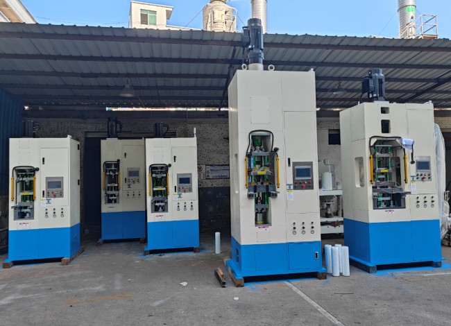 伺服粉末成型機(jī)在新能源車、儲能、風(fēng)電、光伏上的應(yīng)用